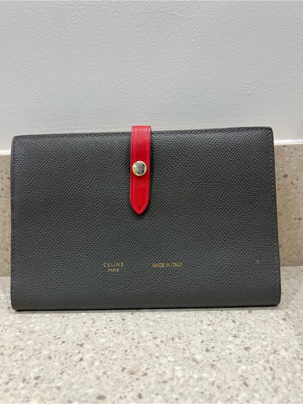 Céline grained Calfskin medium strap Wallet - Picture 2 of 13